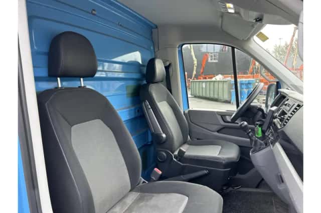Volkswagen Crafter (2021) thumbnail 4