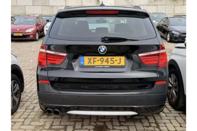 BMW X3 (2010) thumbnail 6