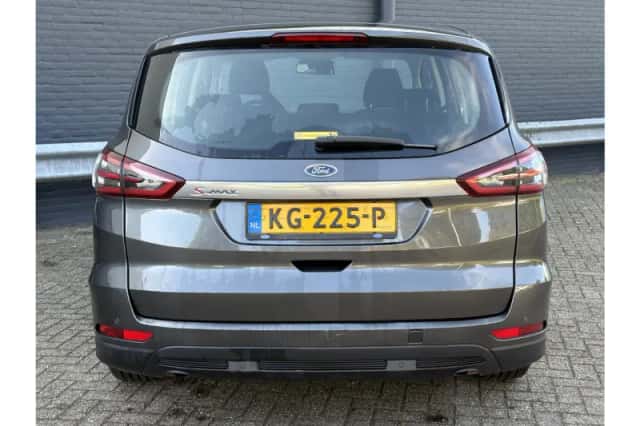 Ford S-Max (2016) thumbnail 6