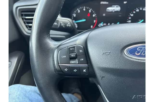 Ford Focus (2020) thumbnail 4