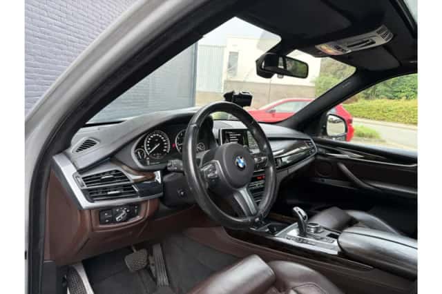 BMW X5 (2014) thumbnail 3