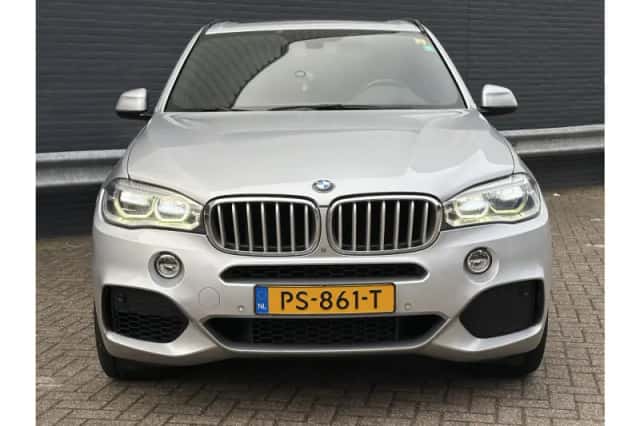 BMW X5 (2014) thumbnail 5