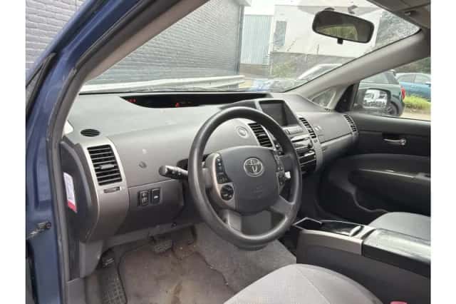 Toyota Prius (2006) thumbnail 3