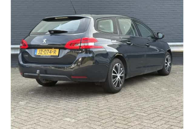 Peugeot 308 (2016) thumbnail 2