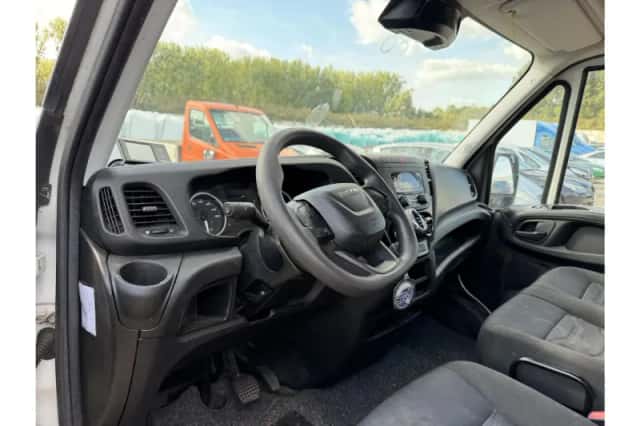 Iveco Daily (2020) thumbnail 3
