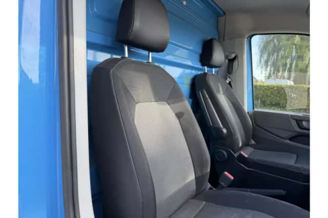 Volkswagen Crafter (2020) thumbnail 4