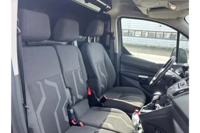 Ford Transit Connect (2017) thumbnail 4