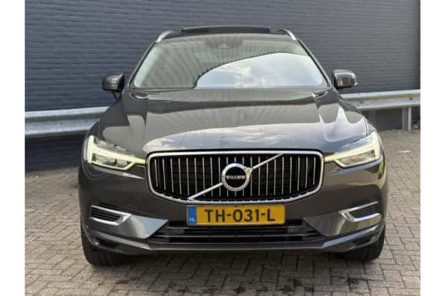 Volvo XC60 (2018) thumbnail 5