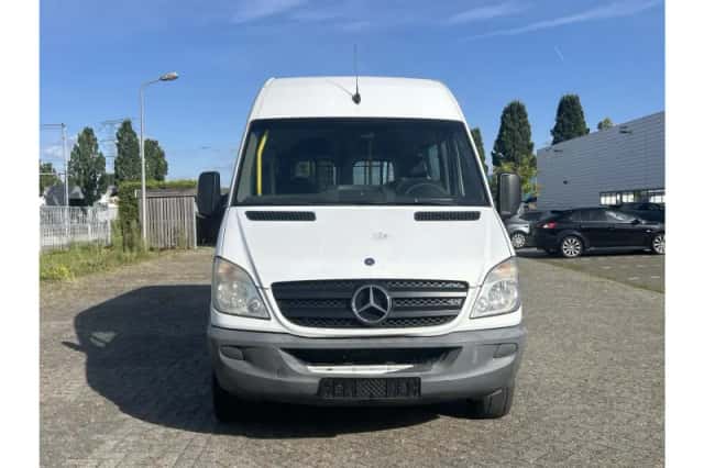Mercedes-Benz Sprinter (2009) thumbnail 4