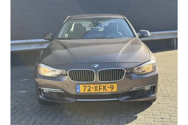 BMW 3-Serie (2012) thumbnail 5