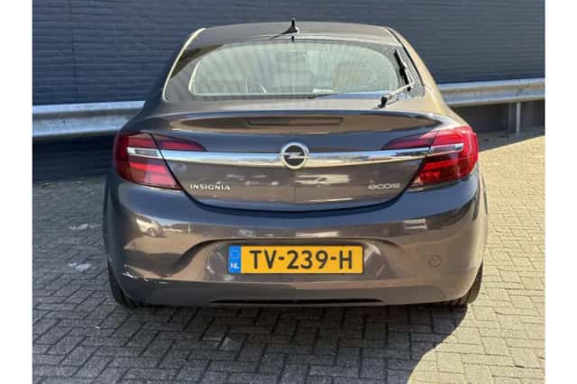 Opel Insignia (2013) thumbnail 6