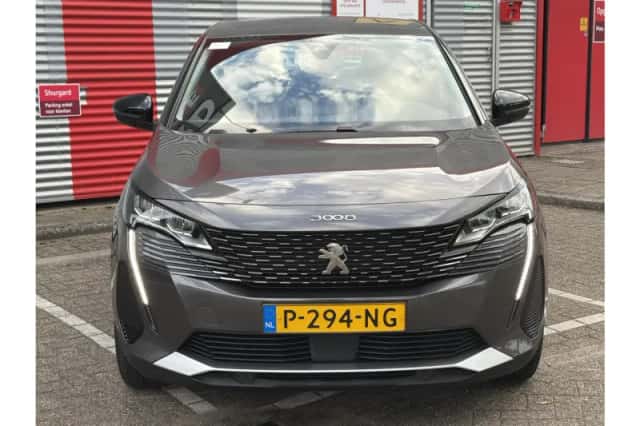 Peugeot 3008 (2022) thumbnail 5