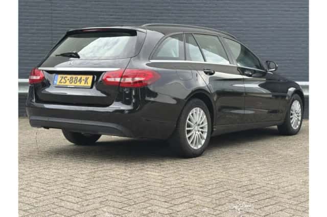 Mercedes-Benz C-Klasse (2015) thumbnail 2