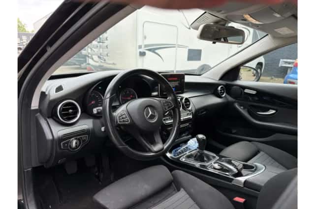 Mercedes-Benz C-Klasse (2015) thumbnail 3
