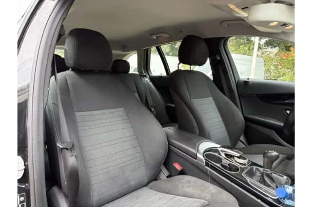 Mercedes-Benz C-Klasse (2015) thumbnail 4