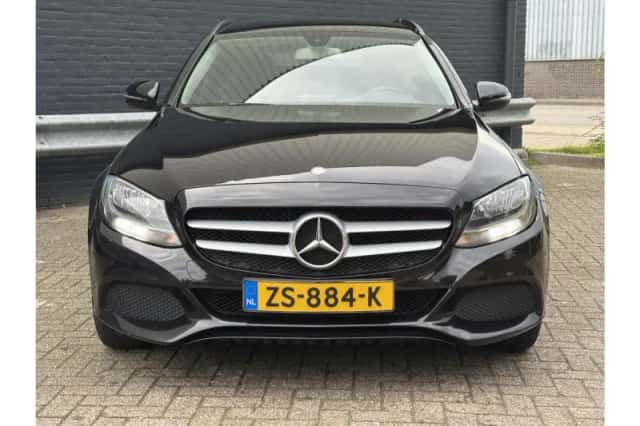 Mercedes-Benz C-Klasse (2015) thumbnail 5