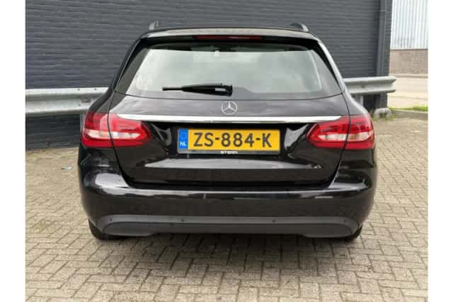 Mercedes-Benz C-Klasse (2015) thumbnail 6