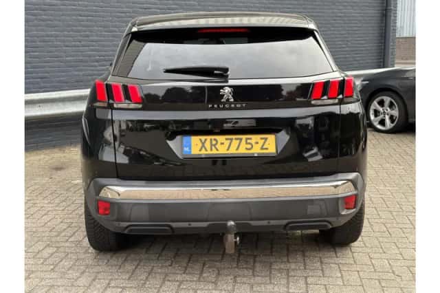 Peugeot 3008 (2019) thumbnail 6