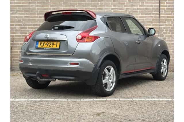 Nissan Juke (2012) thumbnail 2