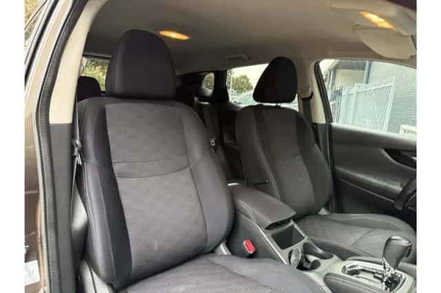 Nissan Qashqai (2016) thumbnail 2