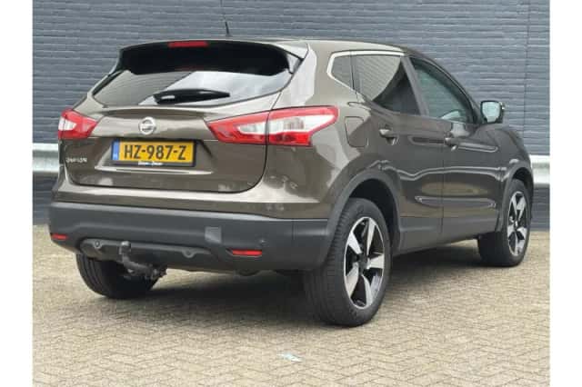 Nissan Qashqai (2016) thumbnail 4