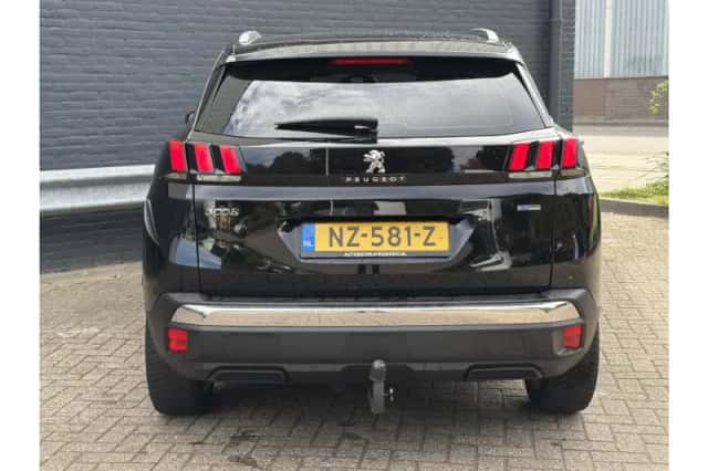 Peugeot 3008 (2017) thumbnail 6