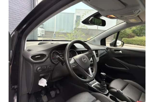Opel Crossland (2021) thumbnail 3