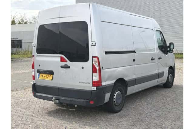 Renault Master (2021) thumbnail 2