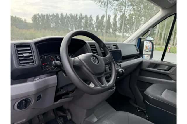 Volkswagen Crafter (2020) thumbnail 3