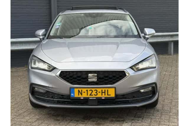 SEAT Leon Sportstourer (2021) thumbnail 5
