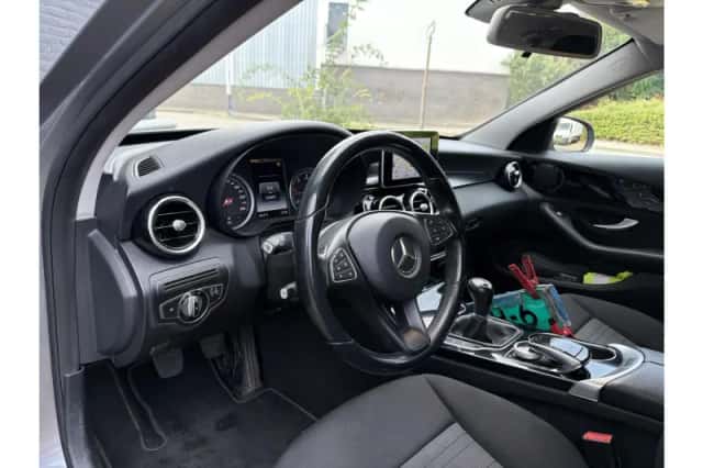Mercedes-Benz C-Klasse (2014) thumbnail 3