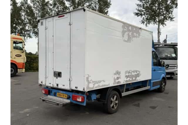Volkswagen Crafter (2020) thumbnail 2