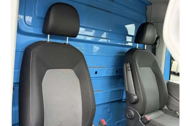 Volkswagen Crafter (2020) thumbnail 4