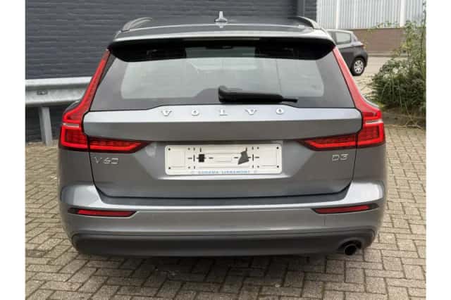 Volvo V60 (2019) thumbnail 6