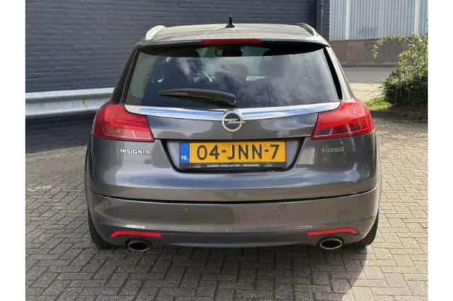 Opel Insignia (2009) thumbnail 6