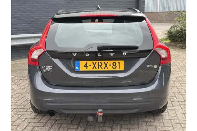 Volvo V60 (2011) thumbnail 6