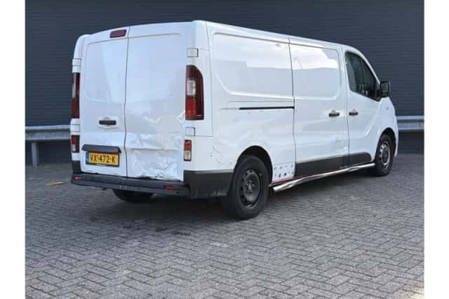 Renault Trafic (2016) thumbnail 2