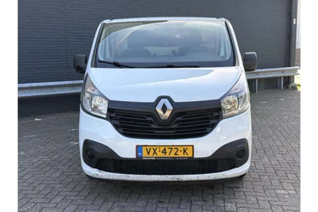 Renault Trafic (2016) thumbnail 5