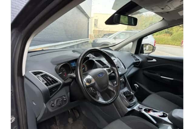 Ford C-Max (2014) thumbnail 3