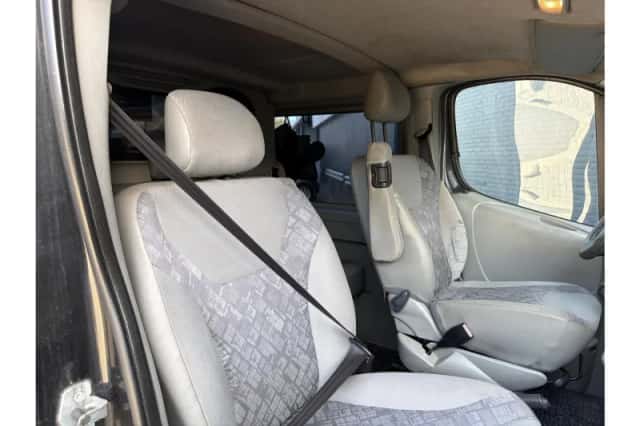 Opel Vivaro (2004) thumbnail 4
