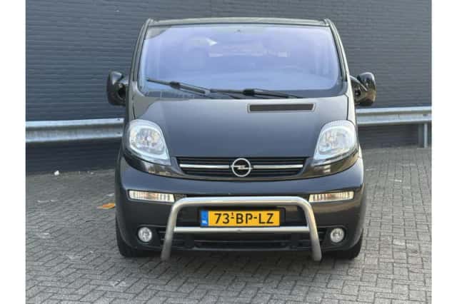 Opel Vivaro (2004) thumbnail 5
