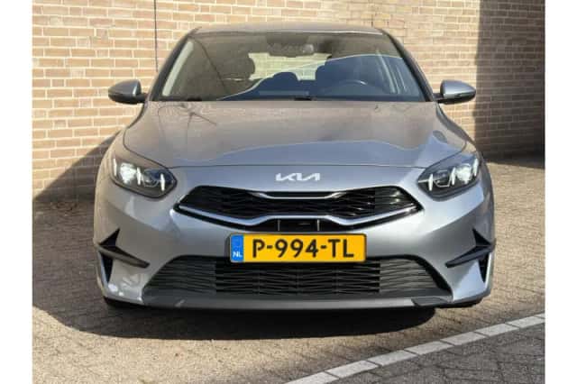 Kia Ceed (2022) thumbnail 5