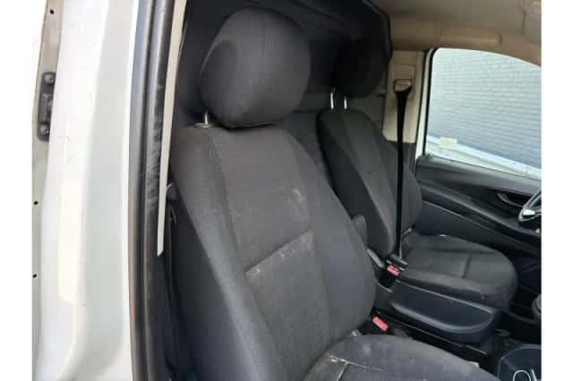 Mercedes-Benz Vito (2015) thumbnail 4