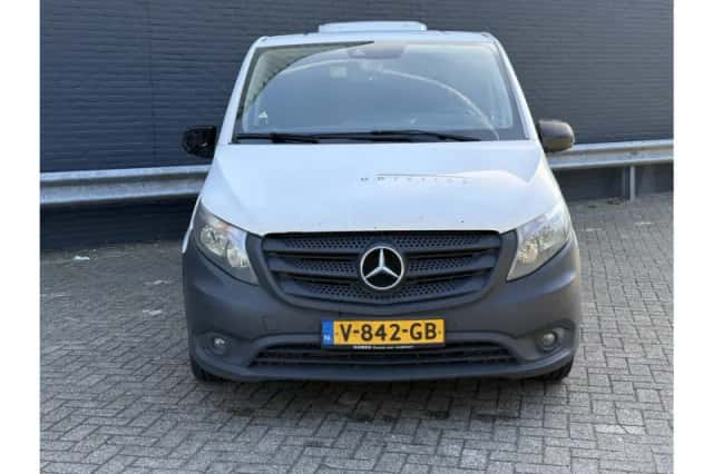 Mercedes-Benz Vito (2015) thumbnail 5