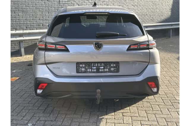 Peugeot 308 (2023) thumbnail 6