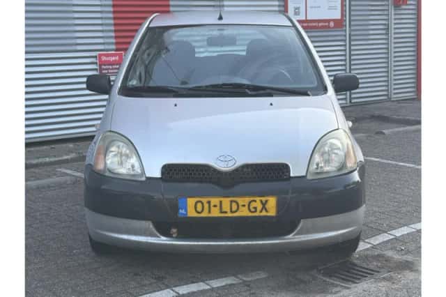 Toyota Yaris (2003) thumbnail 5