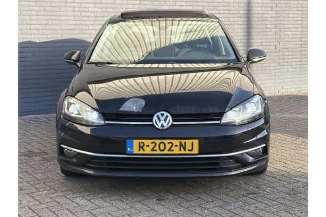 Volkswagen Golf (2018) thumbnail 5