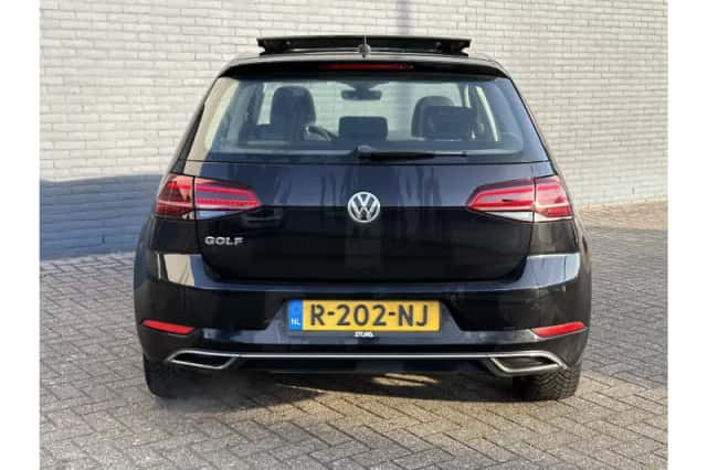 Volkswagen Golf (2018) thumbnail 6