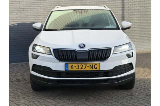 Škoda Karoq (2018) thumbnail 5