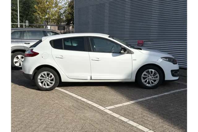 Renault Mégane (2015) thumbnail 6